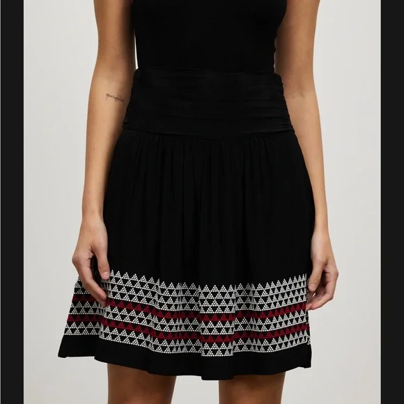 Skirt size S - Picture 3 of 7